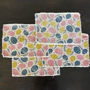 Set (4) Shabby Chic Easter placemats